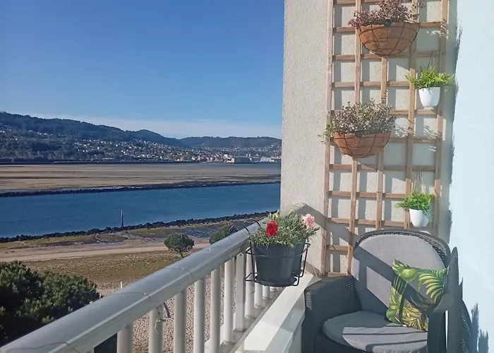 Lourido Playa 아파트 *